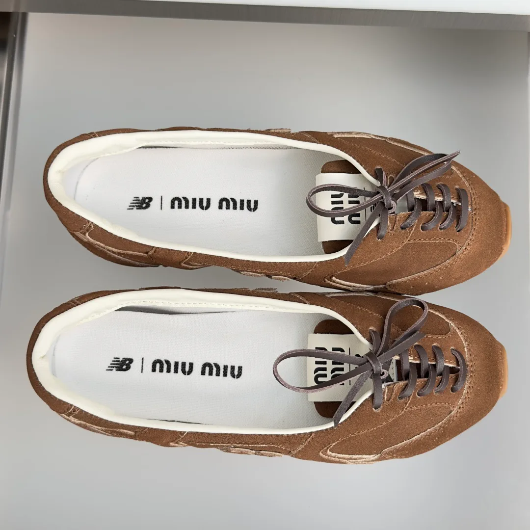 Women's Sneakers MIU MIU 17950431