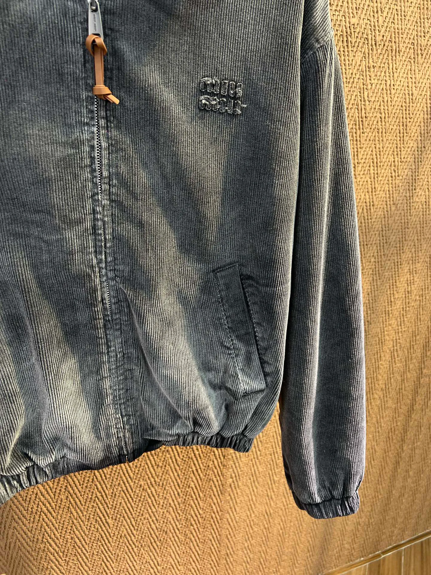 Women's Jackets And Down Jackets MIU MIU 18324206
