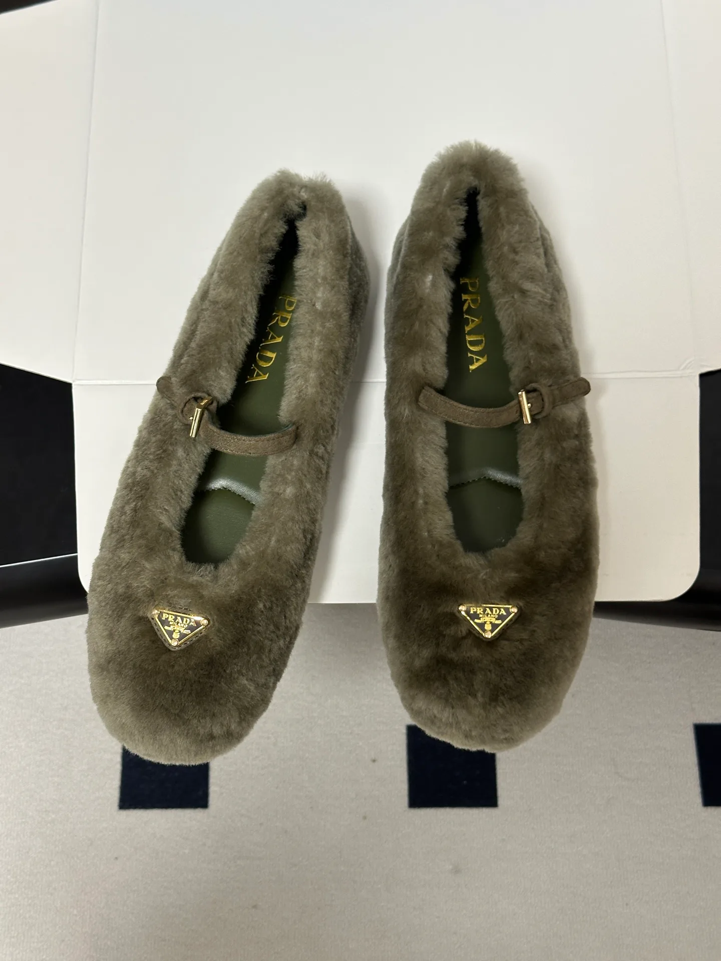 Women's Ballet Flats PRADA 18049706