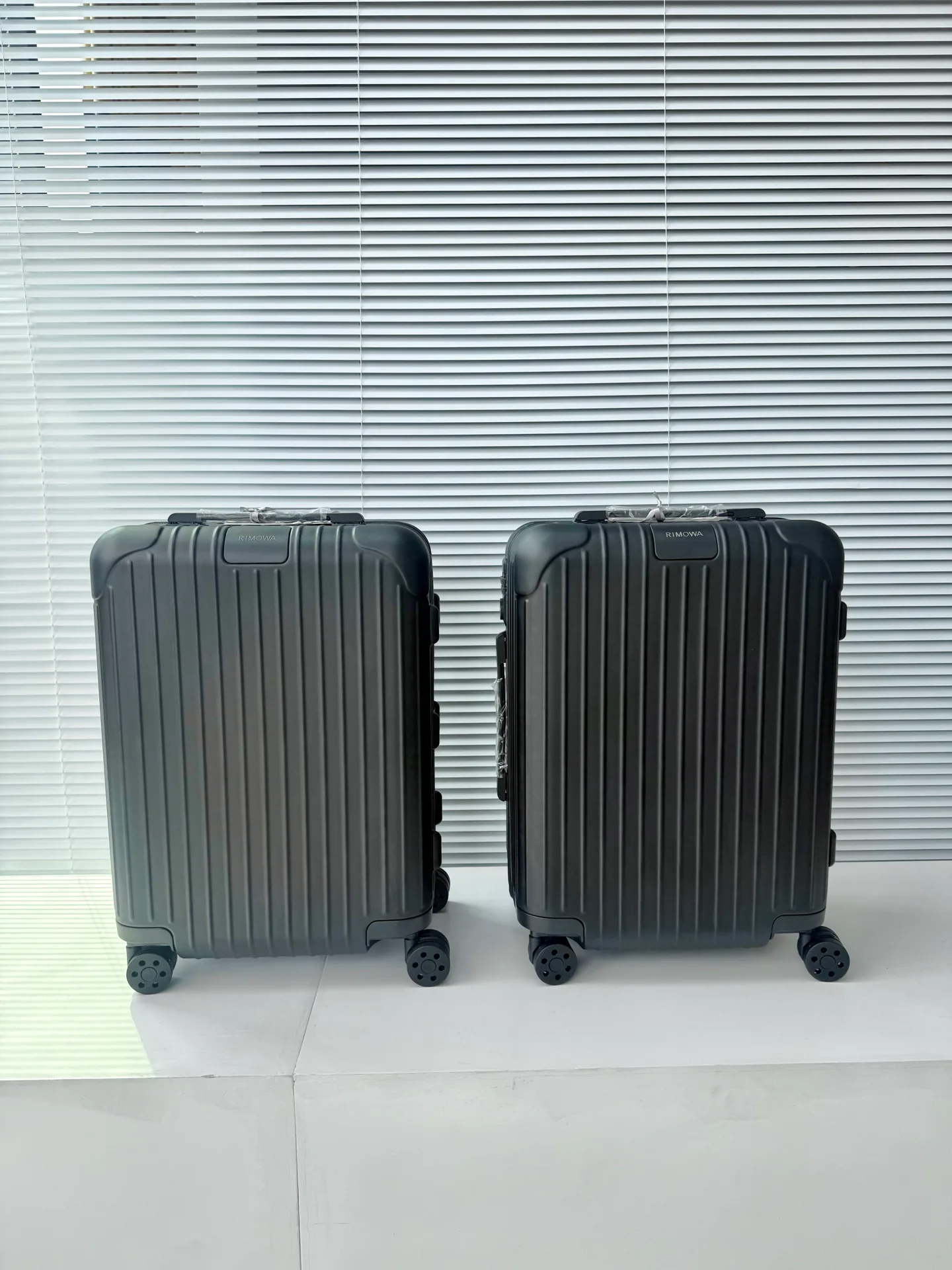 Suitcases RIMOWA 17949215