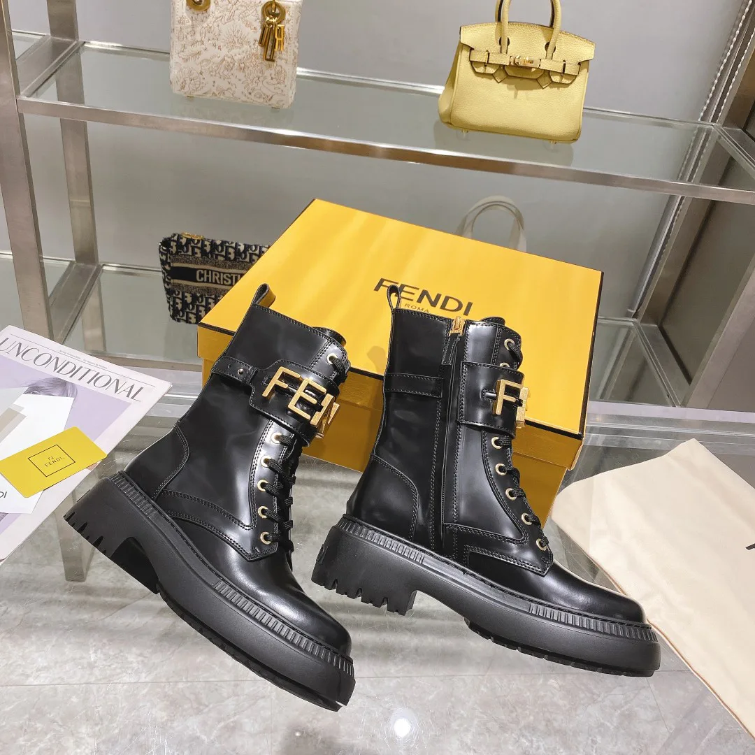 Women's Ankle Boots FENDI 18264033
