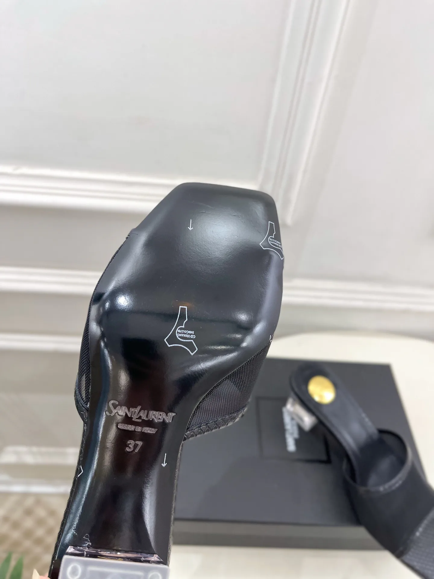 Women's Open-Toe Sandals SAINT LAURENT 17506897