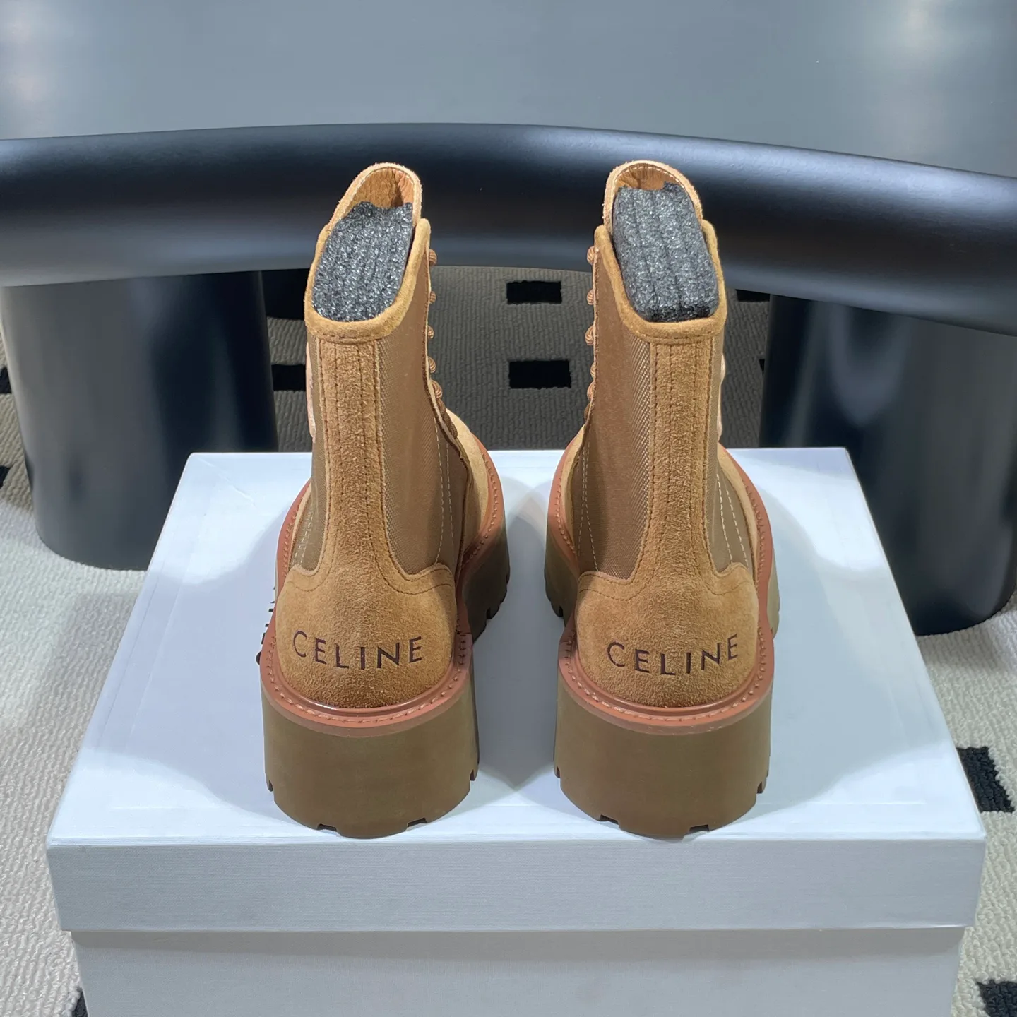 Women's Ankle Boots CELINE 18041610