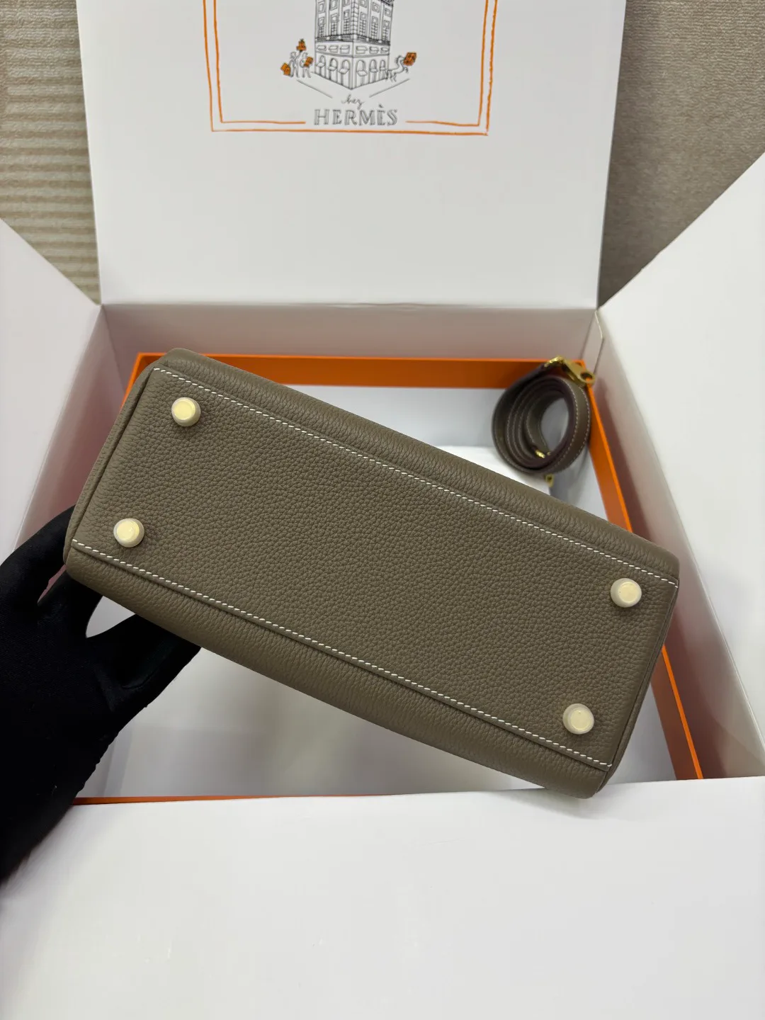 Women's Classic Handbags HERMES 17694275
