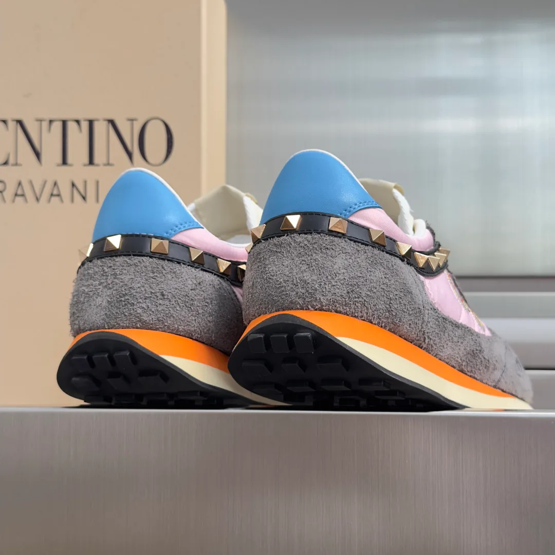 Women's Sneakers VALENTINO 17859892