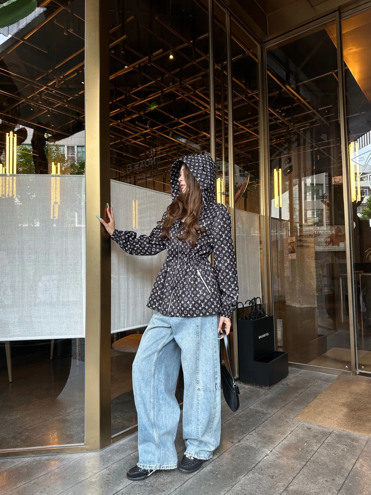 Women's Jackets And Down Jackets LOUIS VUITTON 18451104