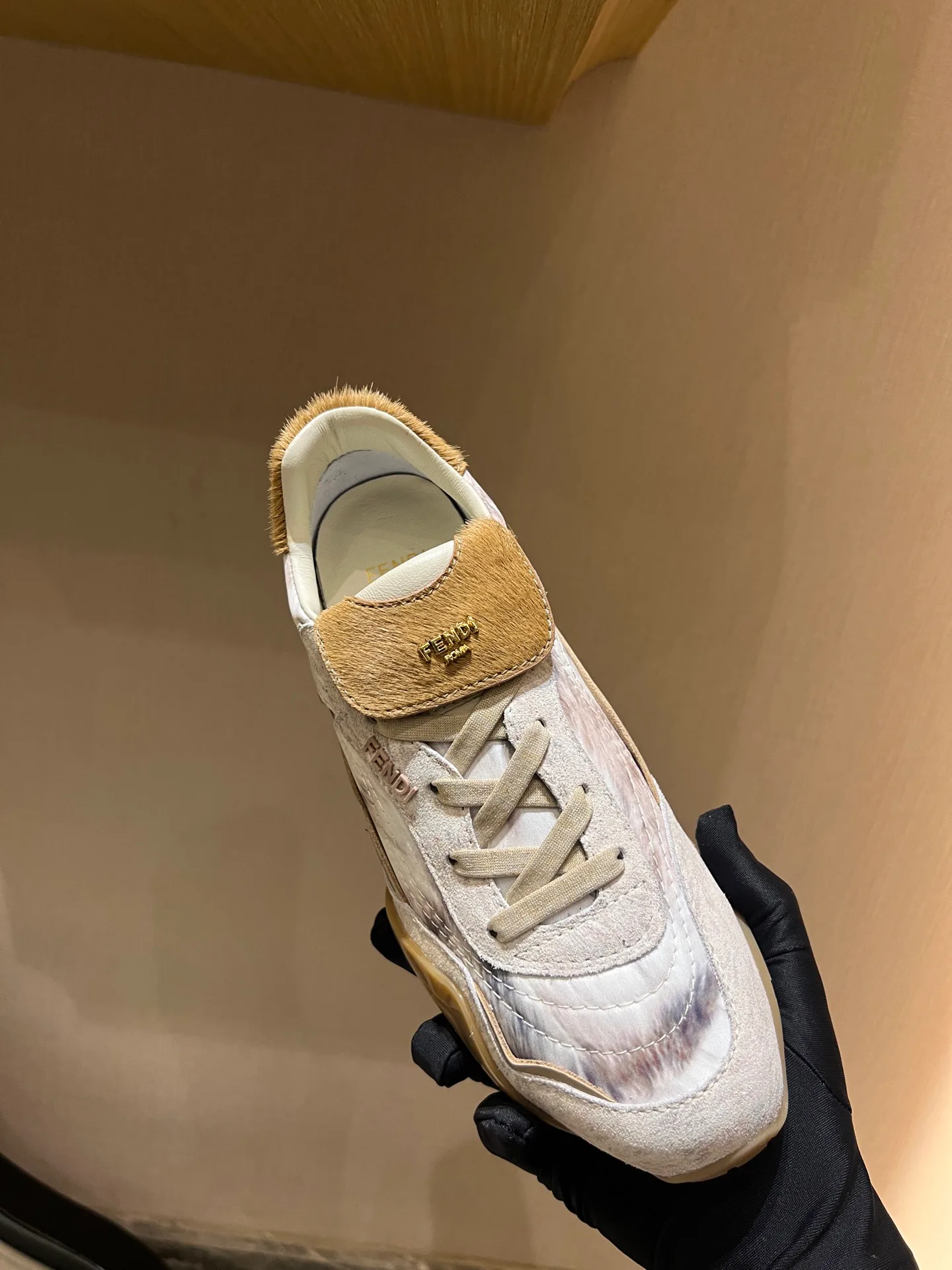 Women's Sneakers FENDI 18020741