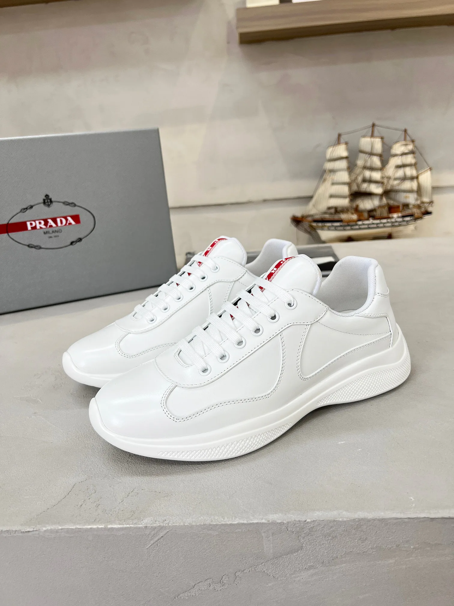 Women's Sneakers PRADA 17704052