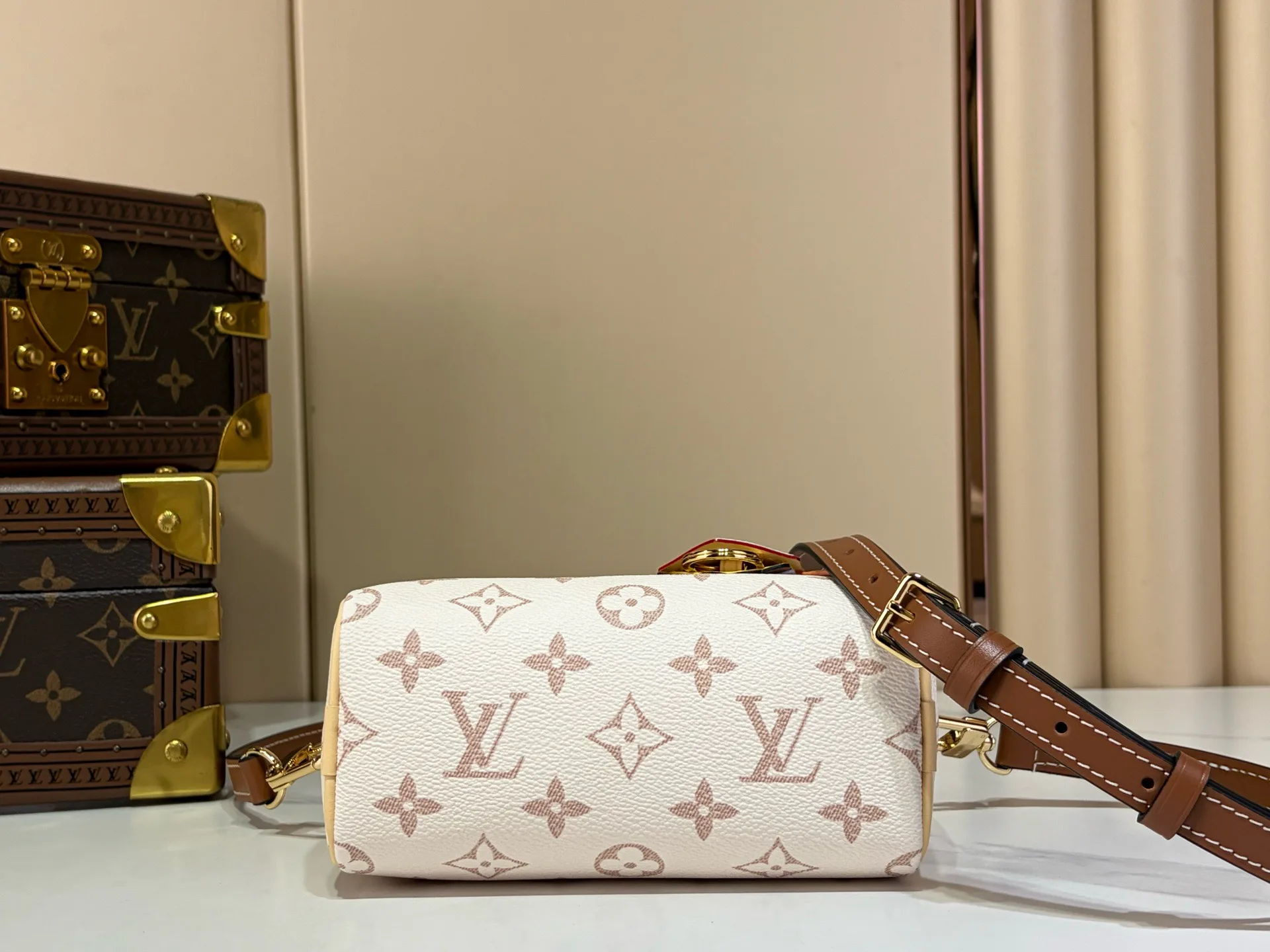 Women's Classic Handbags LOUIS VUITTON 17674147