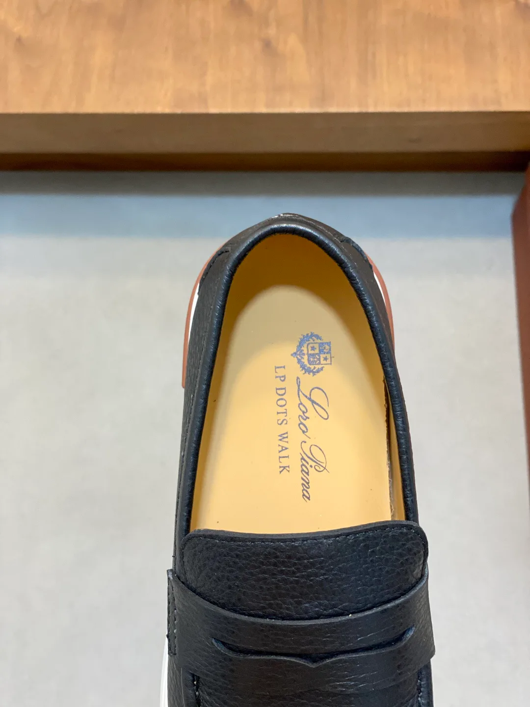 Men's Loafers And Dress Shoes LORO PIANA 18079012