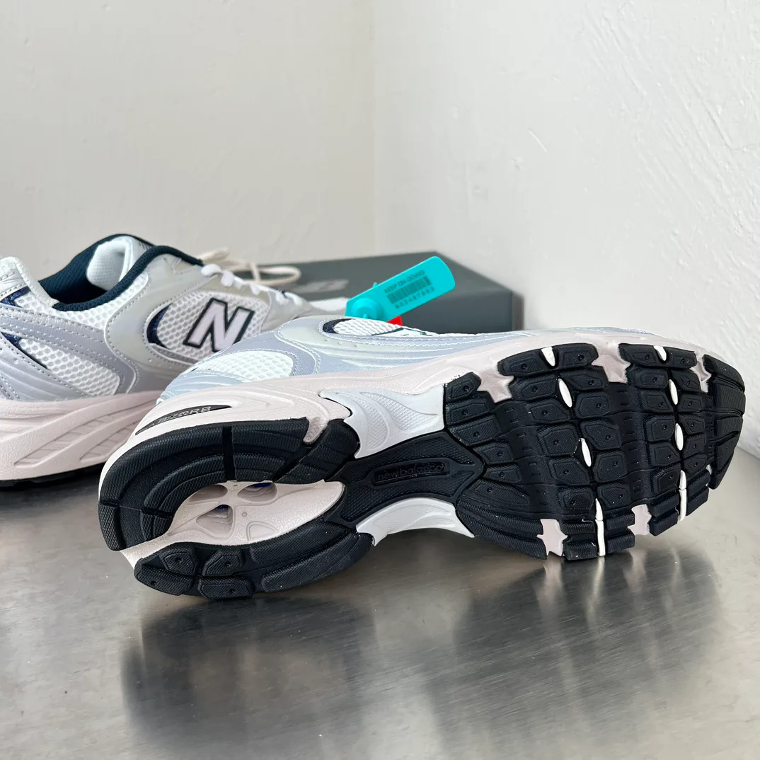 Women's Sneakers NEW BALANCE 17800631
