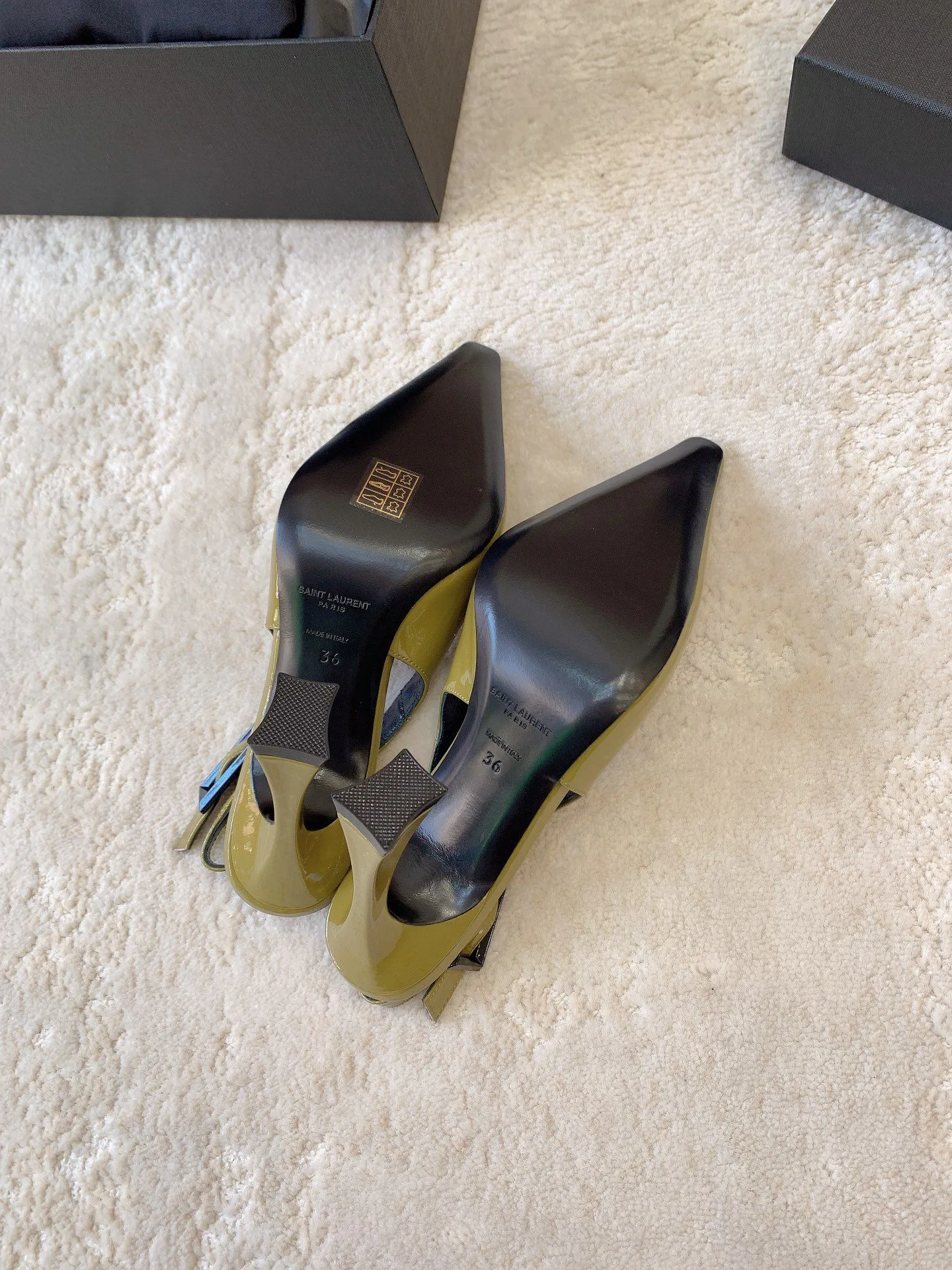 Women's Heels SAINT LAURENT 17431953