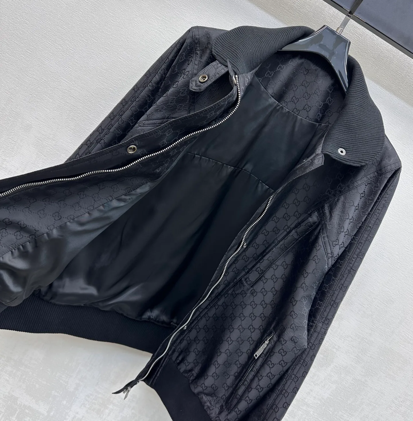 Women's Jackets And Down Jackets GUCCI 17892480