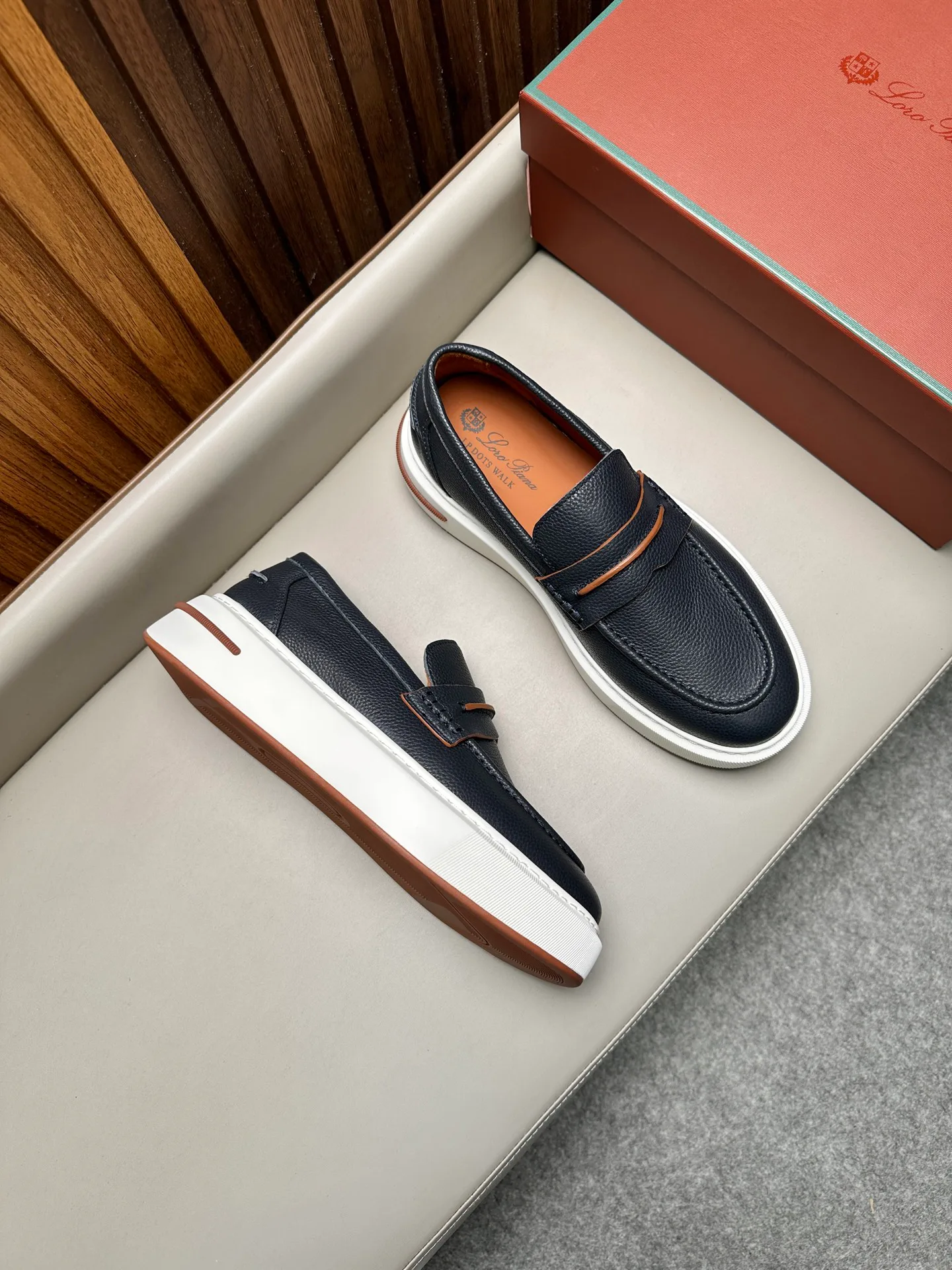 Men's Loafers And Dress Shoes LORO PIANA 18367865