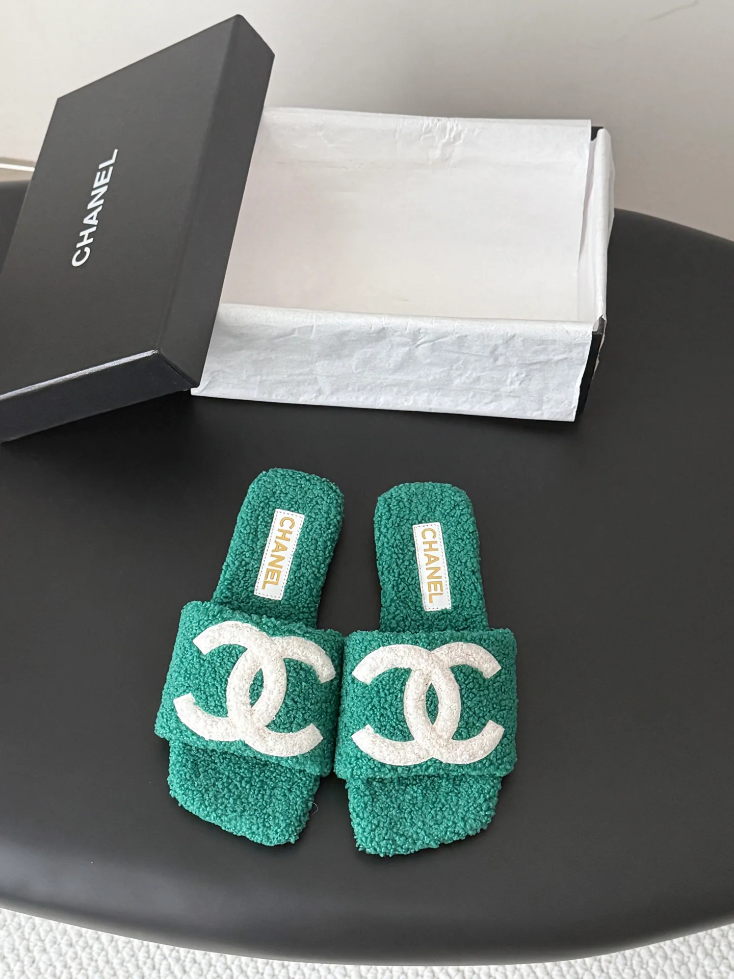 Women's Slippers CHANEL 18154262