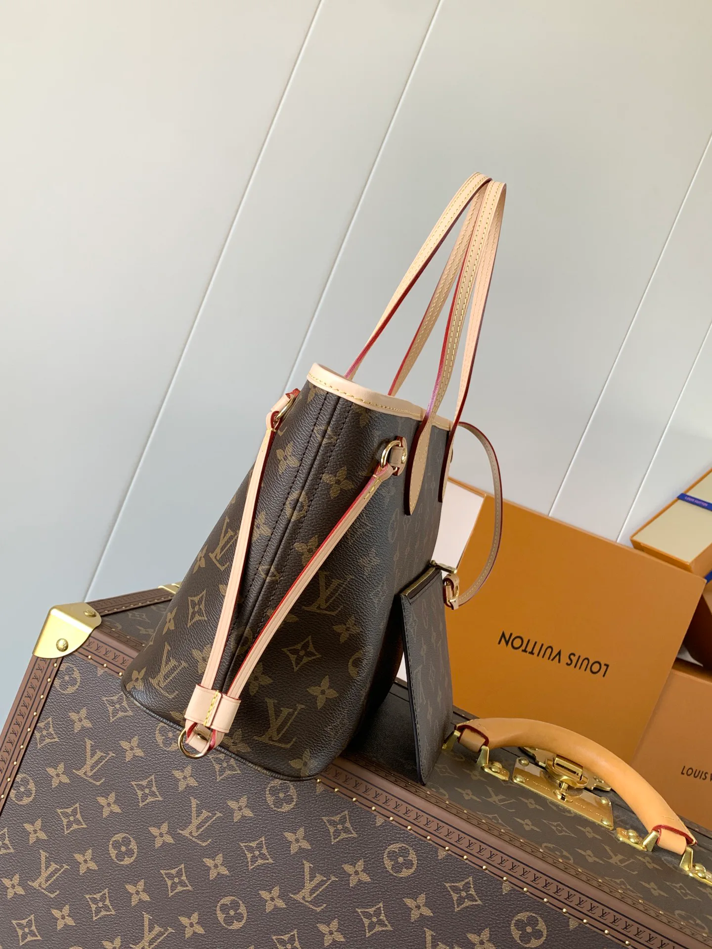 Women's Classic Handbags LOUIS VUITTON 18308893