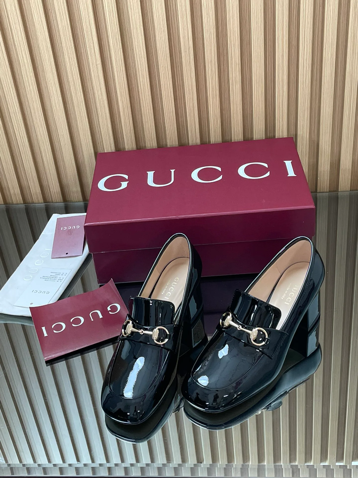Women's Loafers And Moccasins GUCCI 18152965