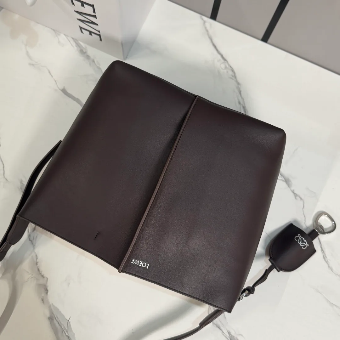 Women's Classic Handbags LOEWE 17502833