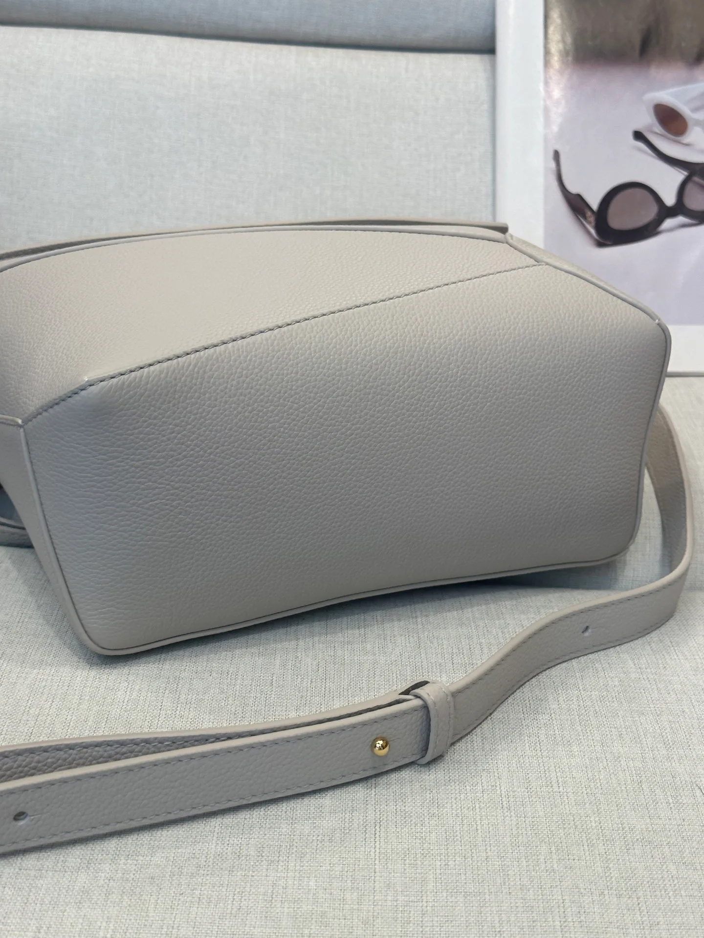 Women's Classic Handbags LOEWE 17839558