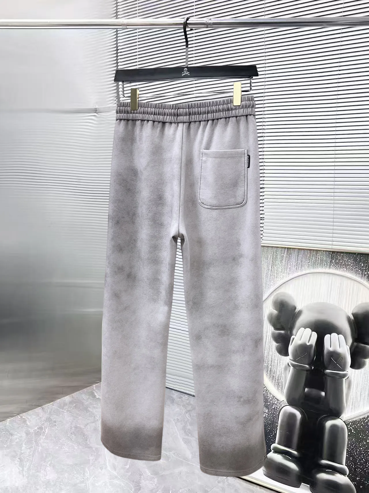 Men's Trousers BALENCIAGA 18197344