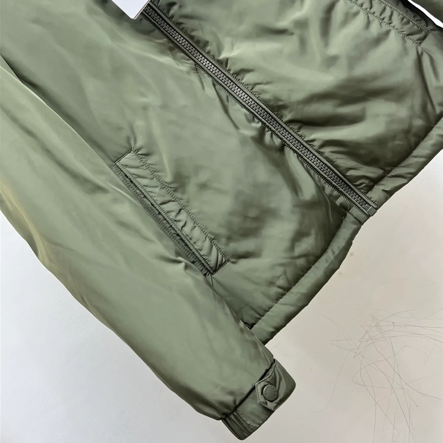 Women's Jackets And Down Jackets MONCLER 17340733