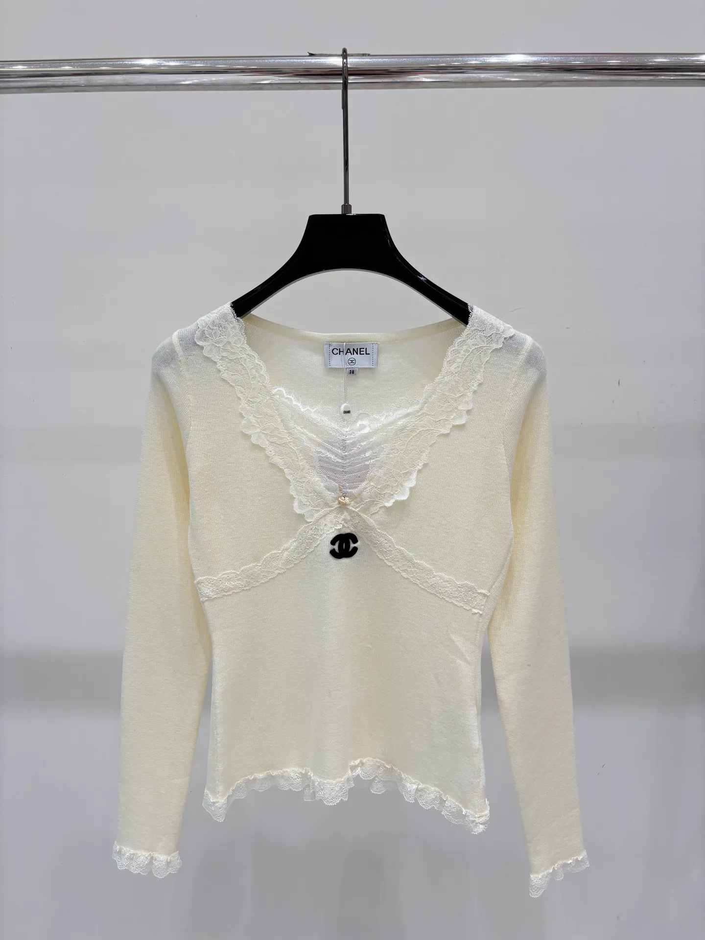 Women's Jumpers And Sweaters CHANEL 18138178