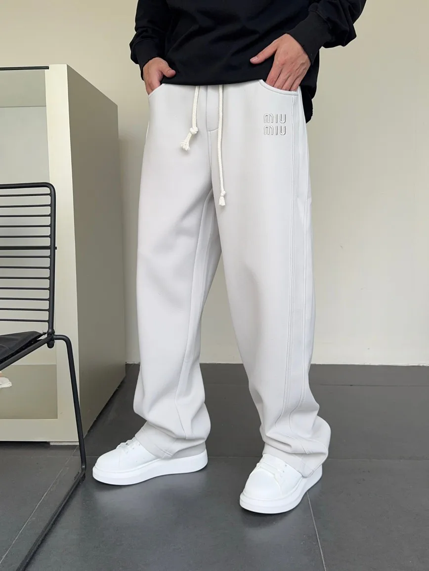 Women's Trousers MIU MIU 18178320