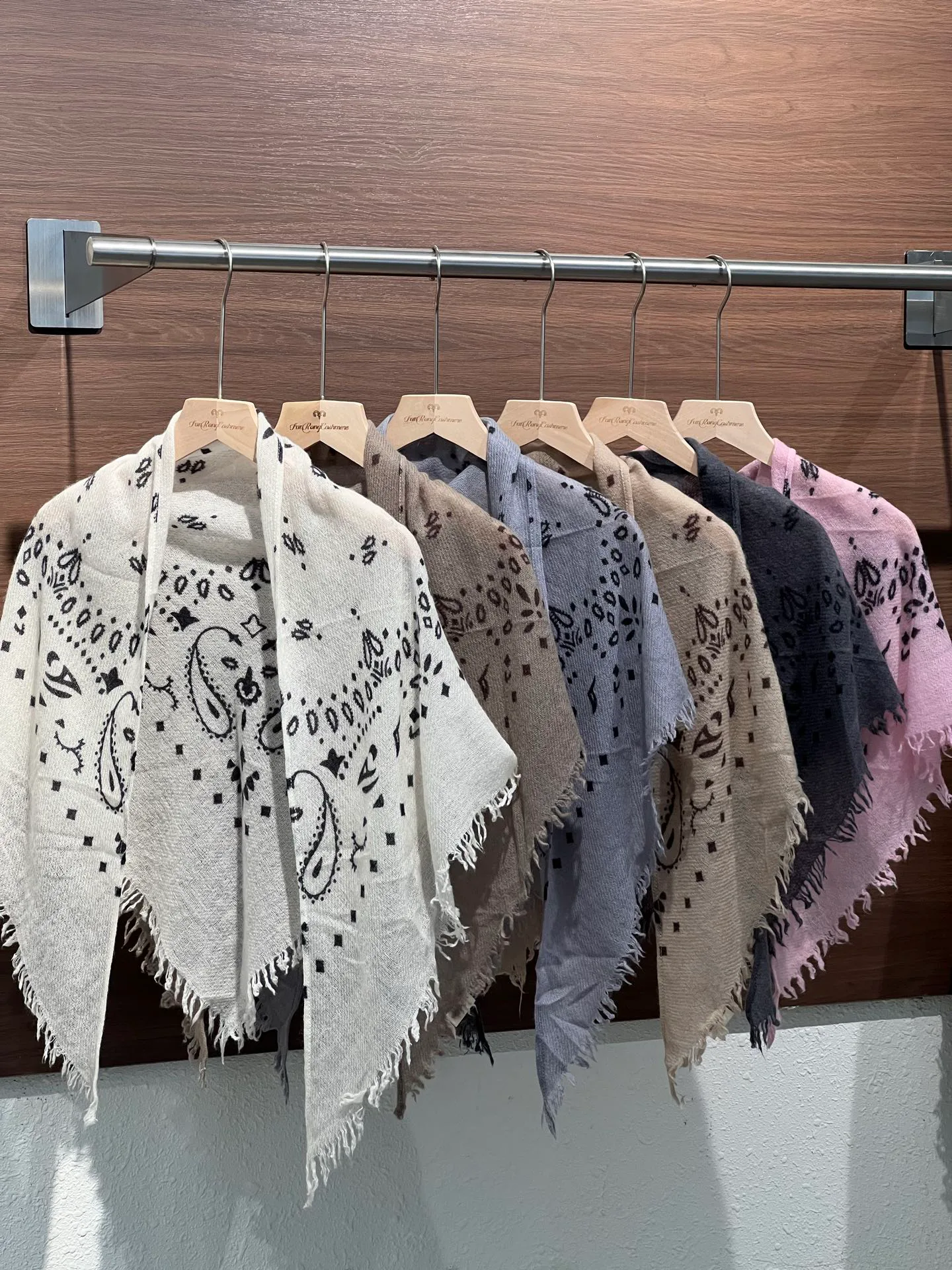 Scarves LORO PIANA 18427088