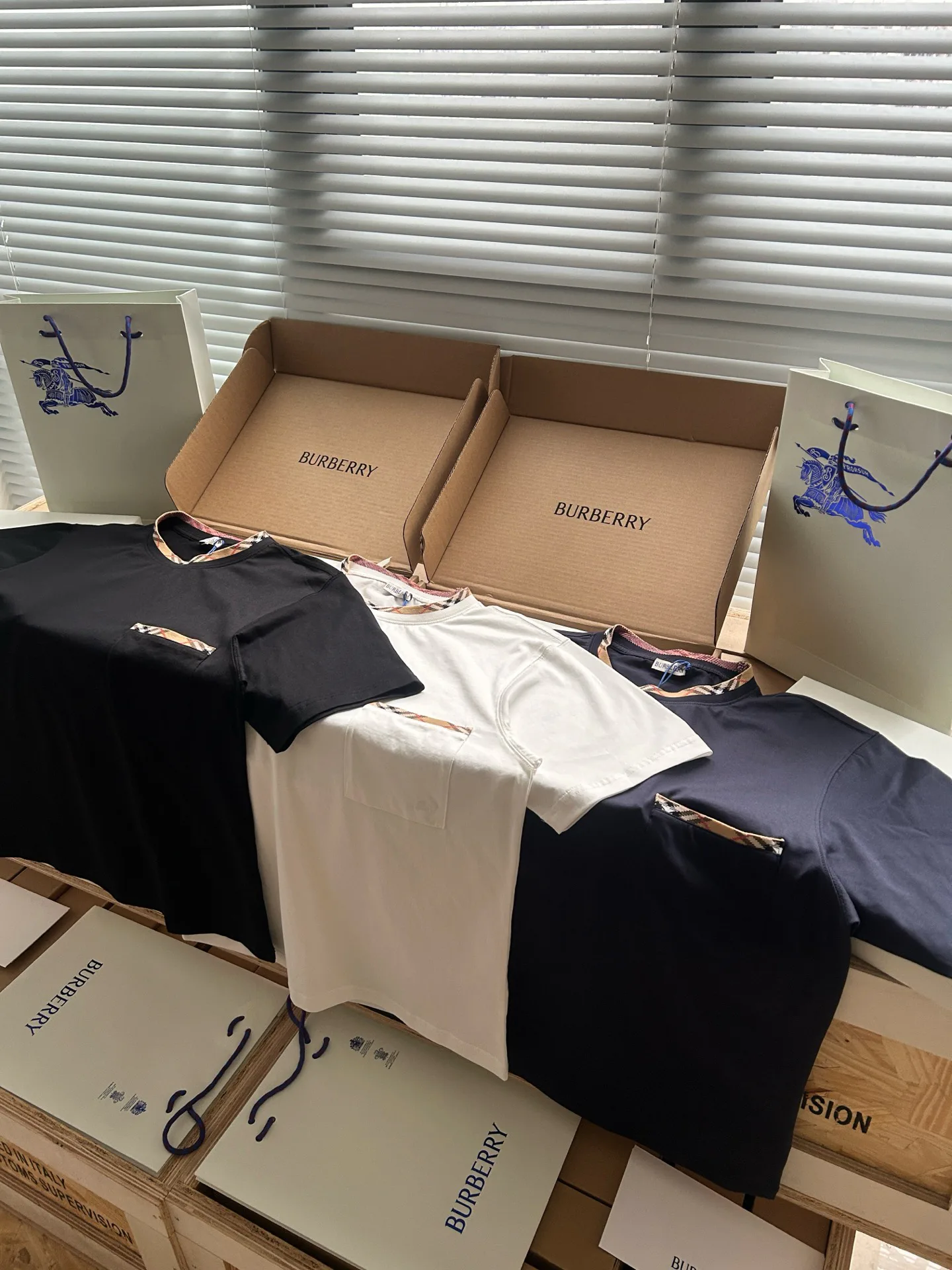 Men's T-Shirts BURBERRY 17117310