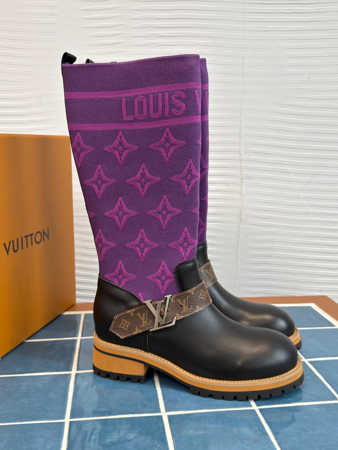 Women's Boots LOUIS VUITTON 18252052