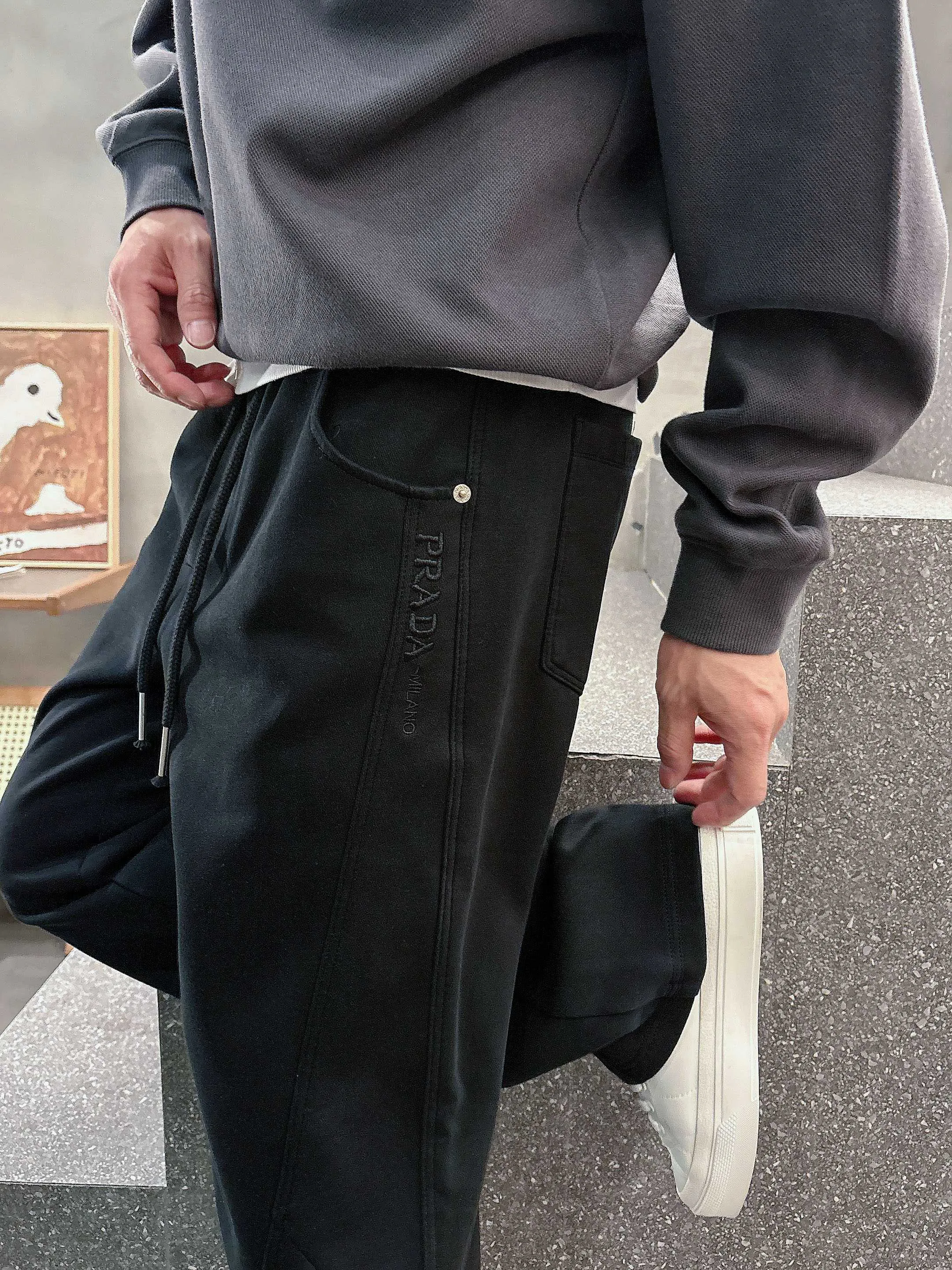 Men's Trousers PRADA 18368700