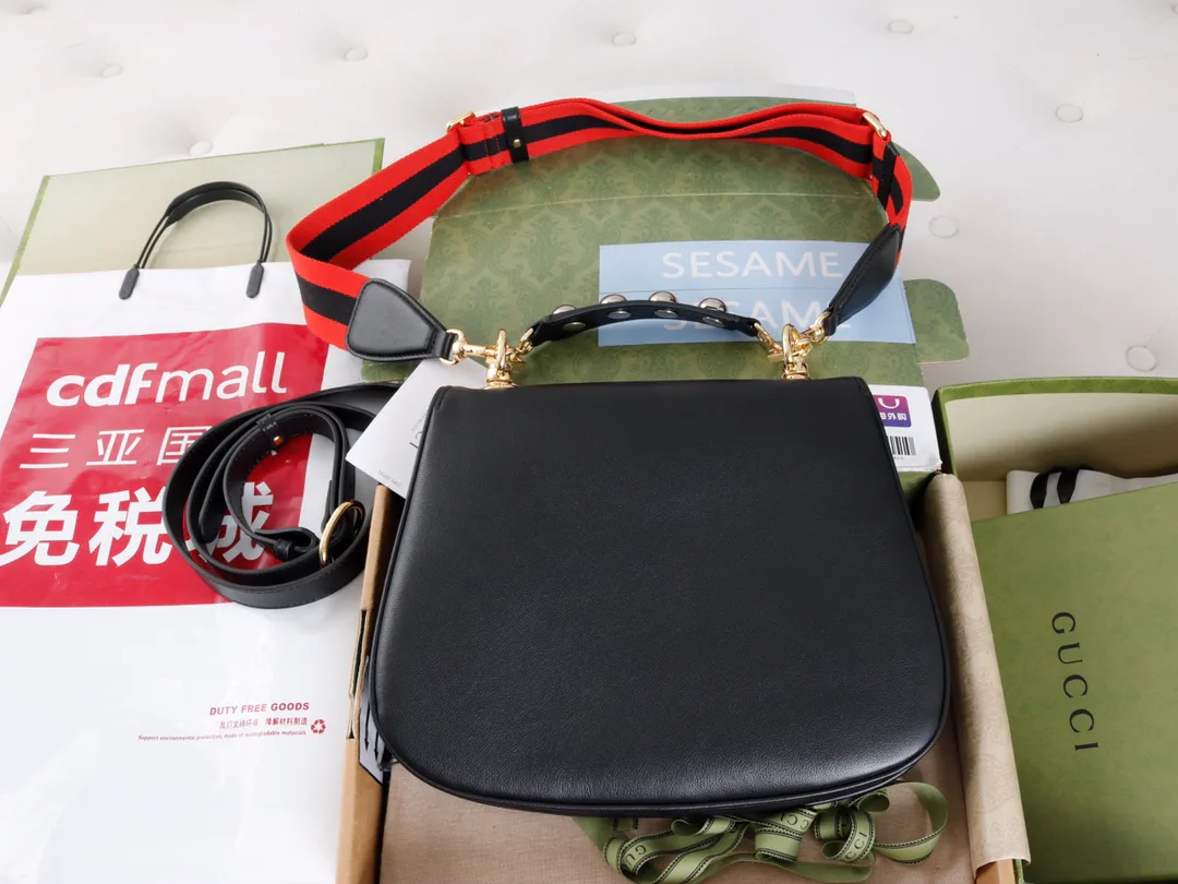 Women's Classic Handbags GUCCI 17838092