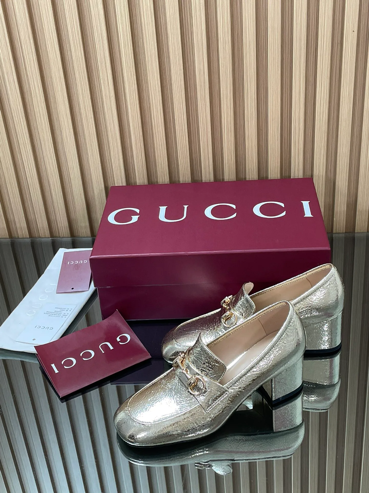 Women's Loafers And Moccasins GUCCI 18152970