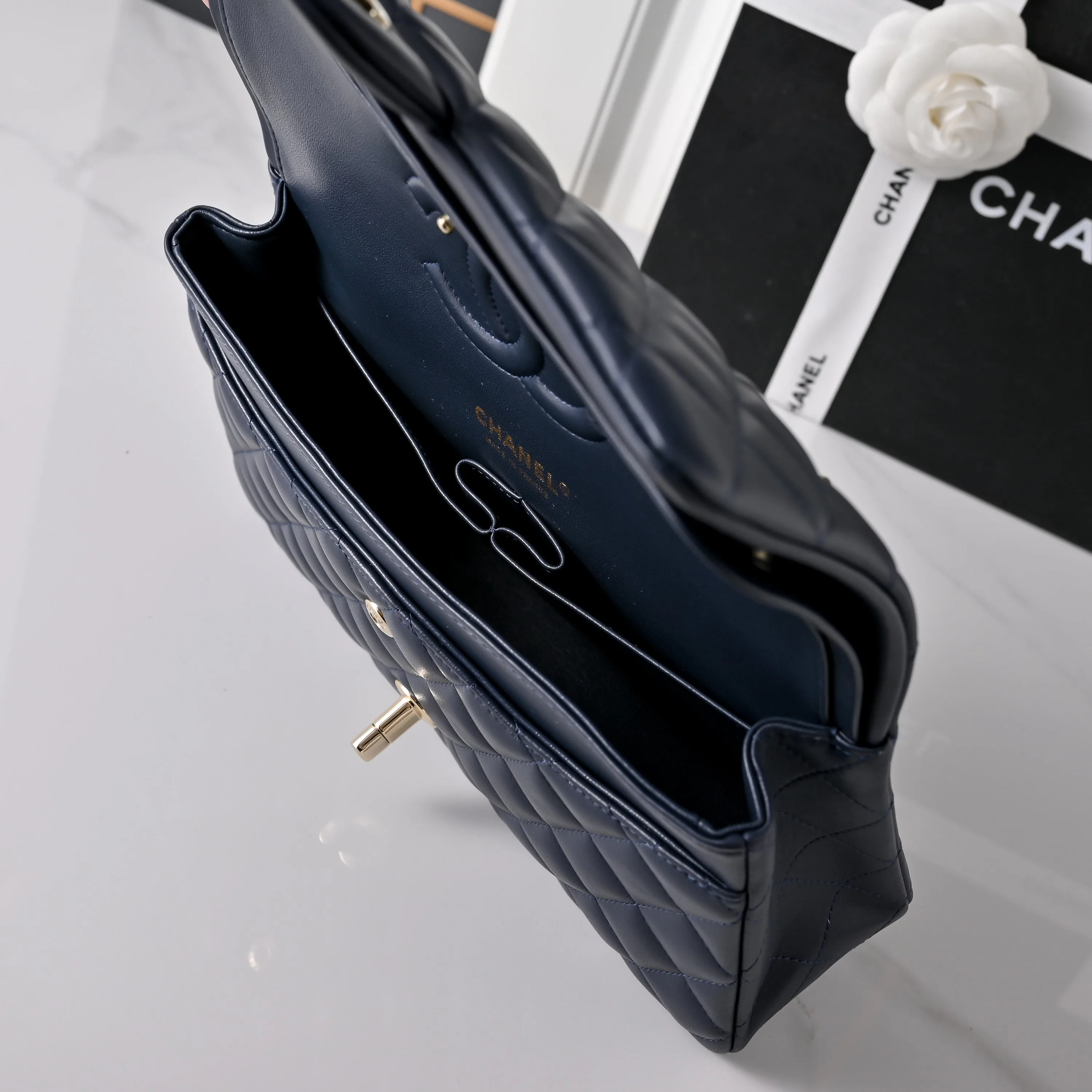 Women's Classic Handbags CHANEL 17844638