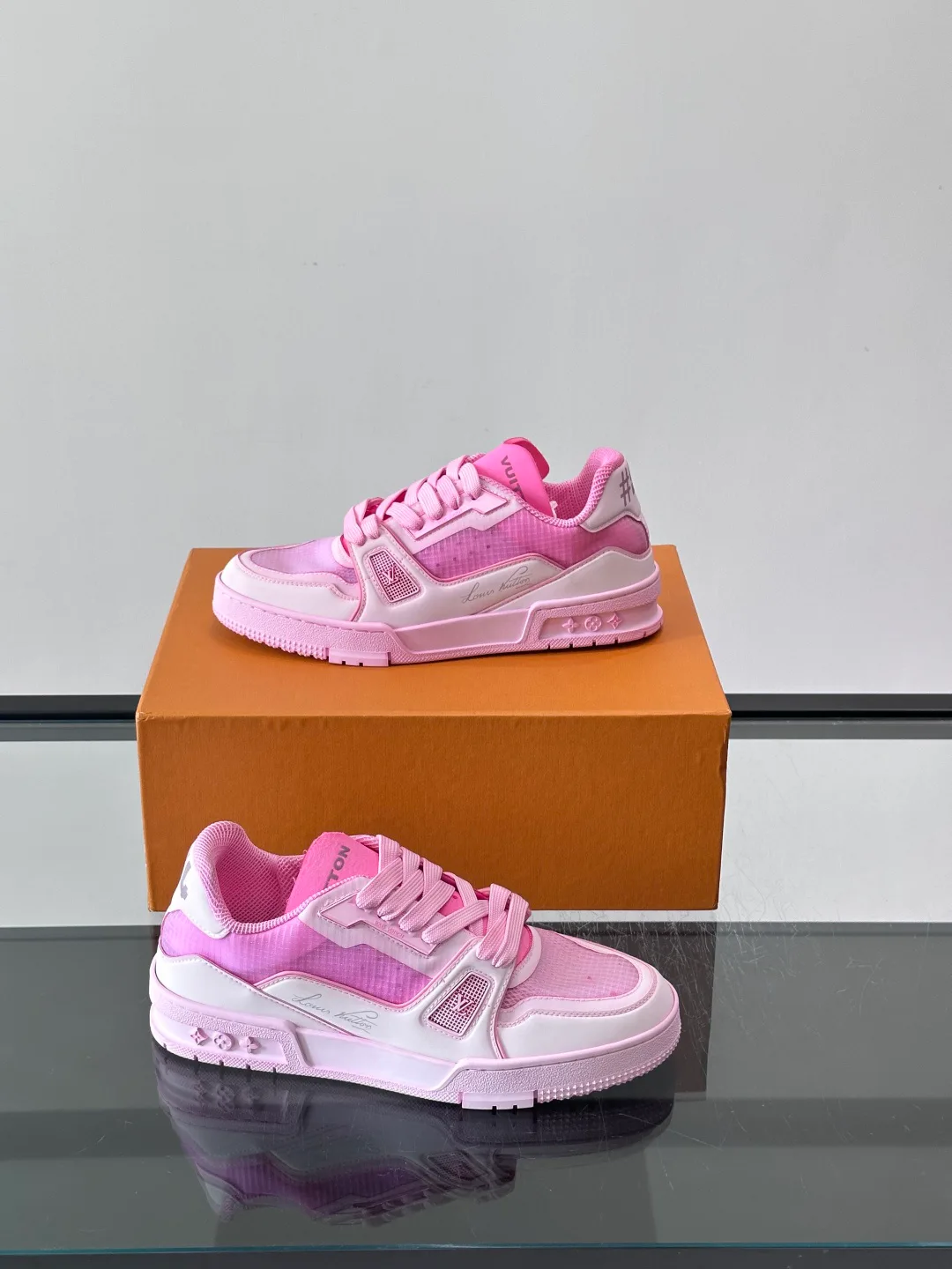 Men's Sneakers LOUIS VUITTON 17349441