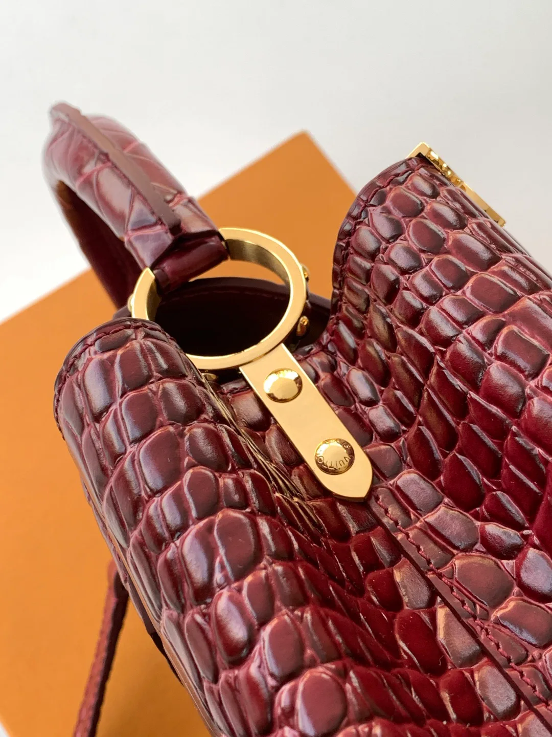 Women's Classic Handbags LOUIS VUITTON 18520913