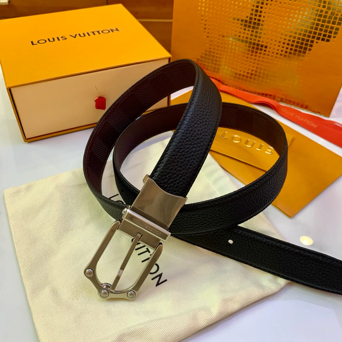 Belts LOUIS VUITTON 17638910