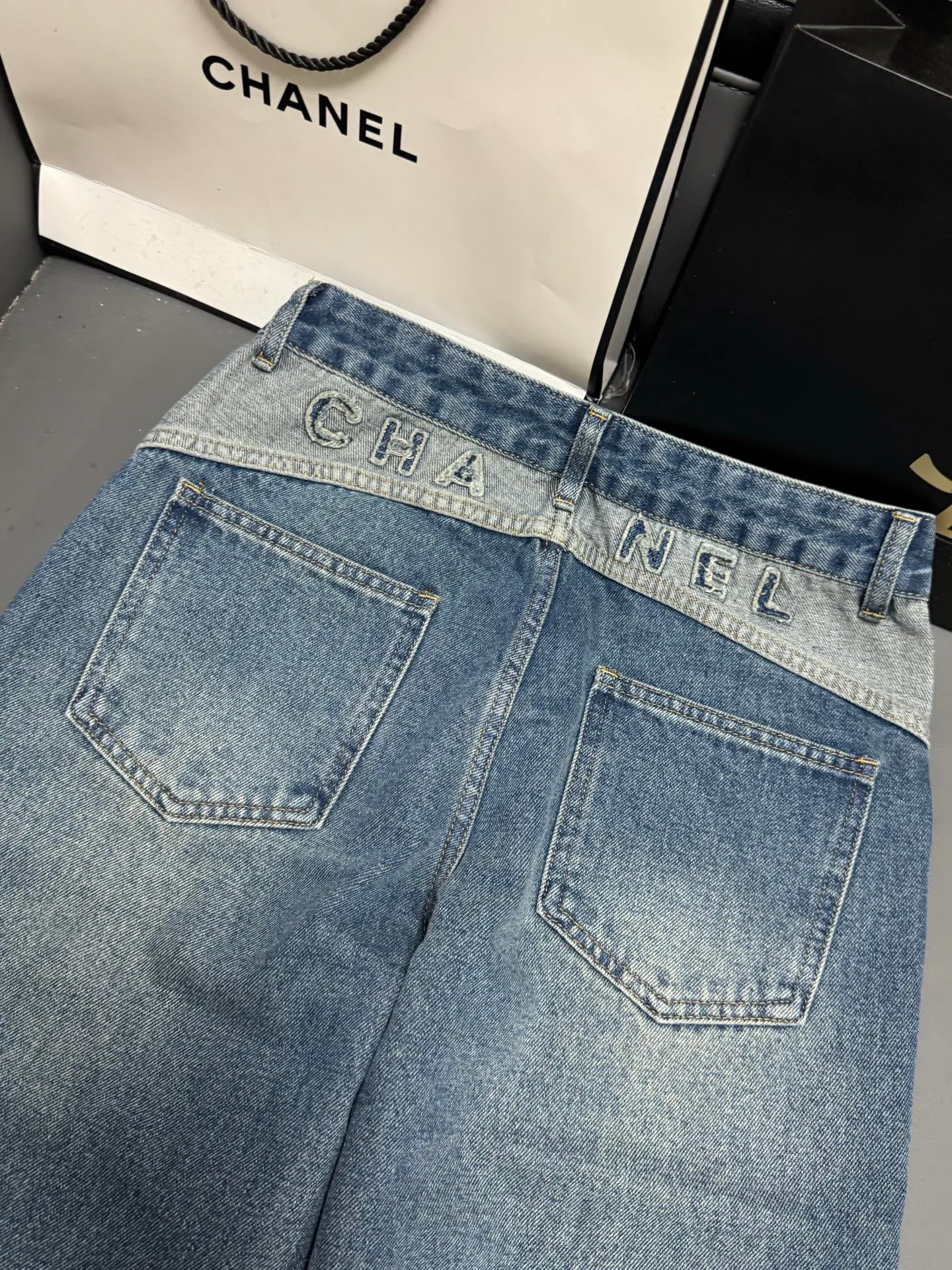 Women's Jeans CHANEL 18174628