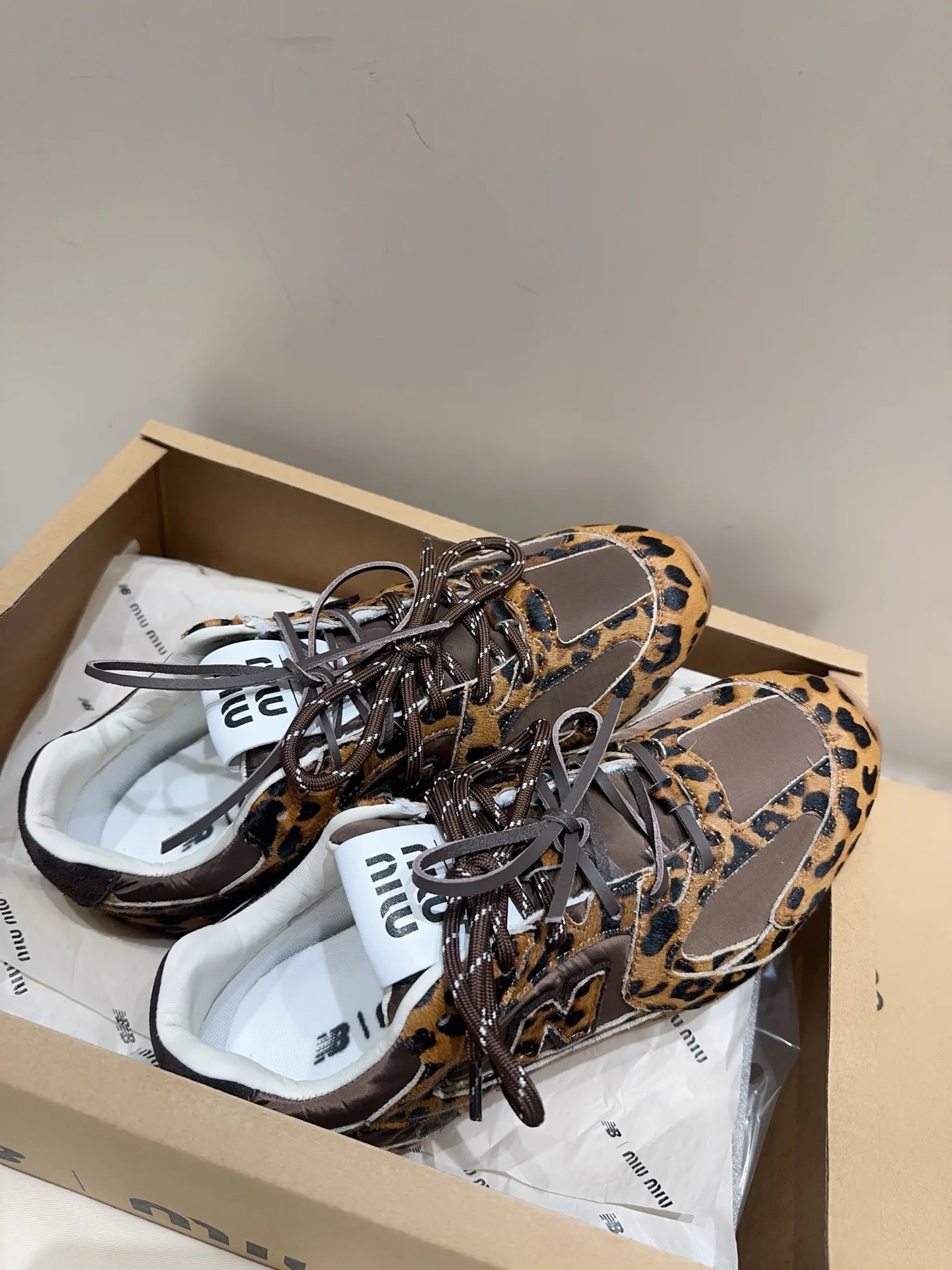 Women's Sneakers MIU MIU 18041322
