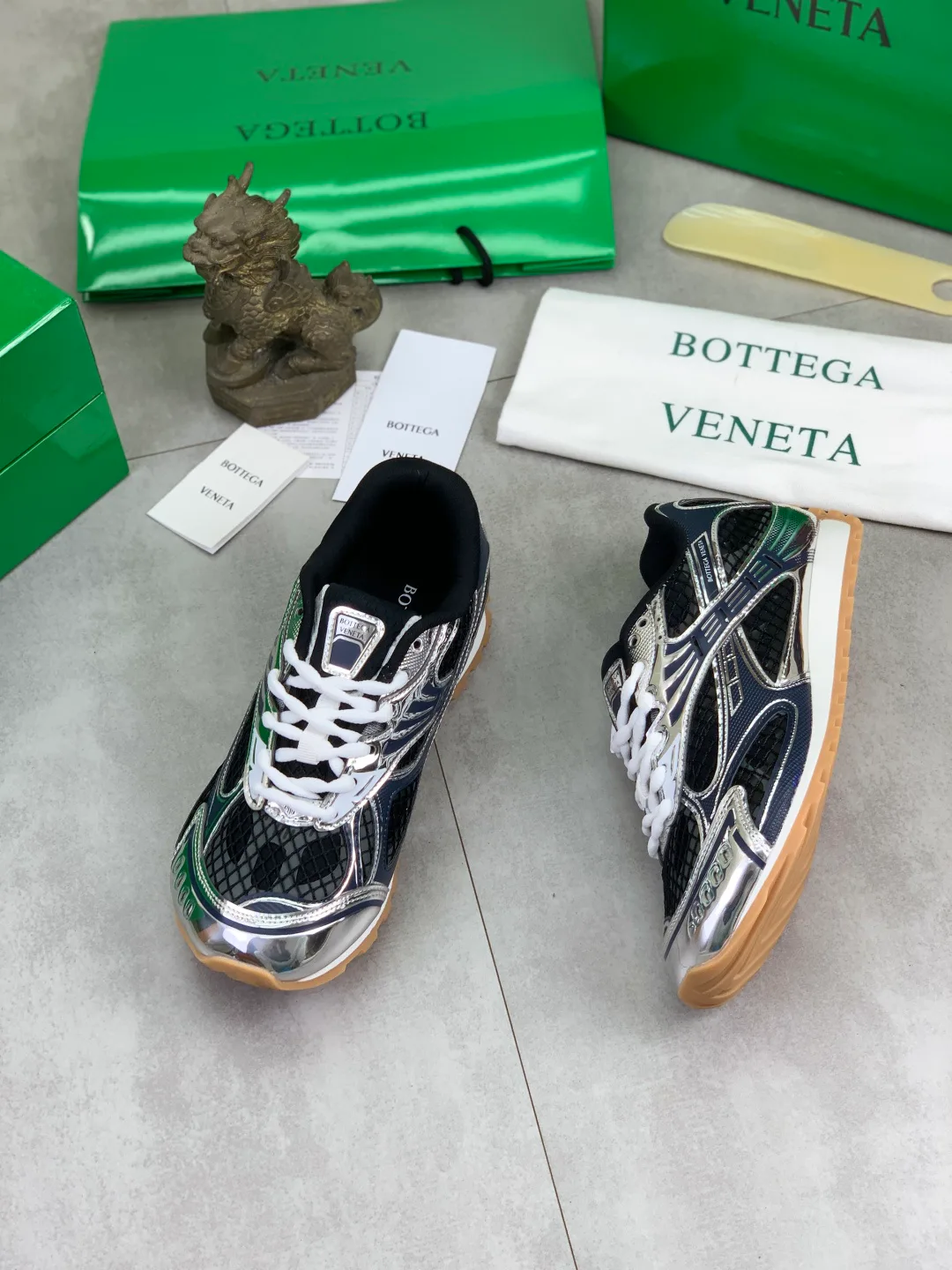 Women's Sneakers BOTTEGA VENETA 18365169
