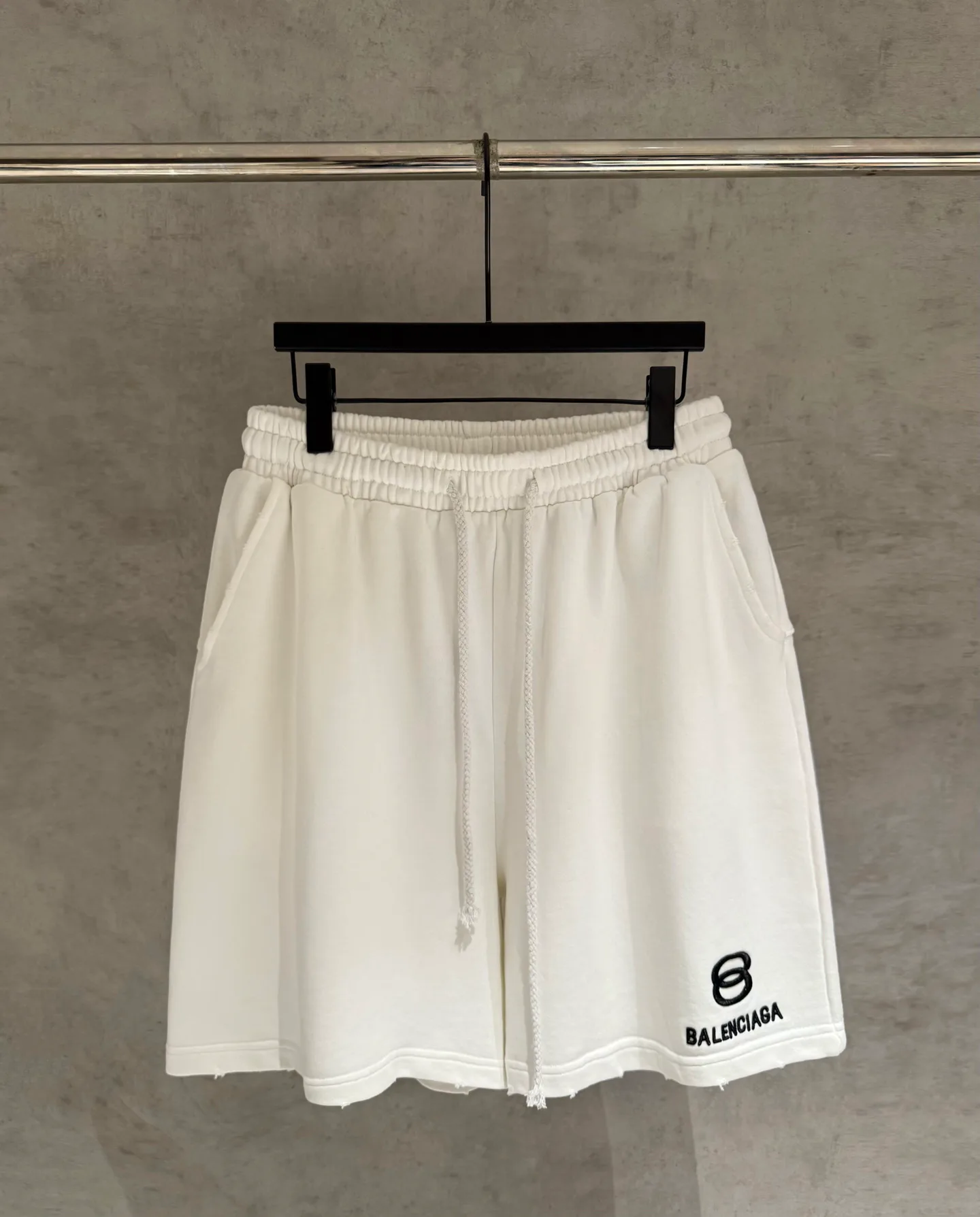 Men's Shorts BALENCIAGA 17126744