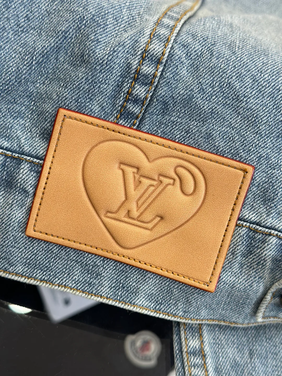 Men's Jackets And Down Jackets LOUIS VUITTON 18260889