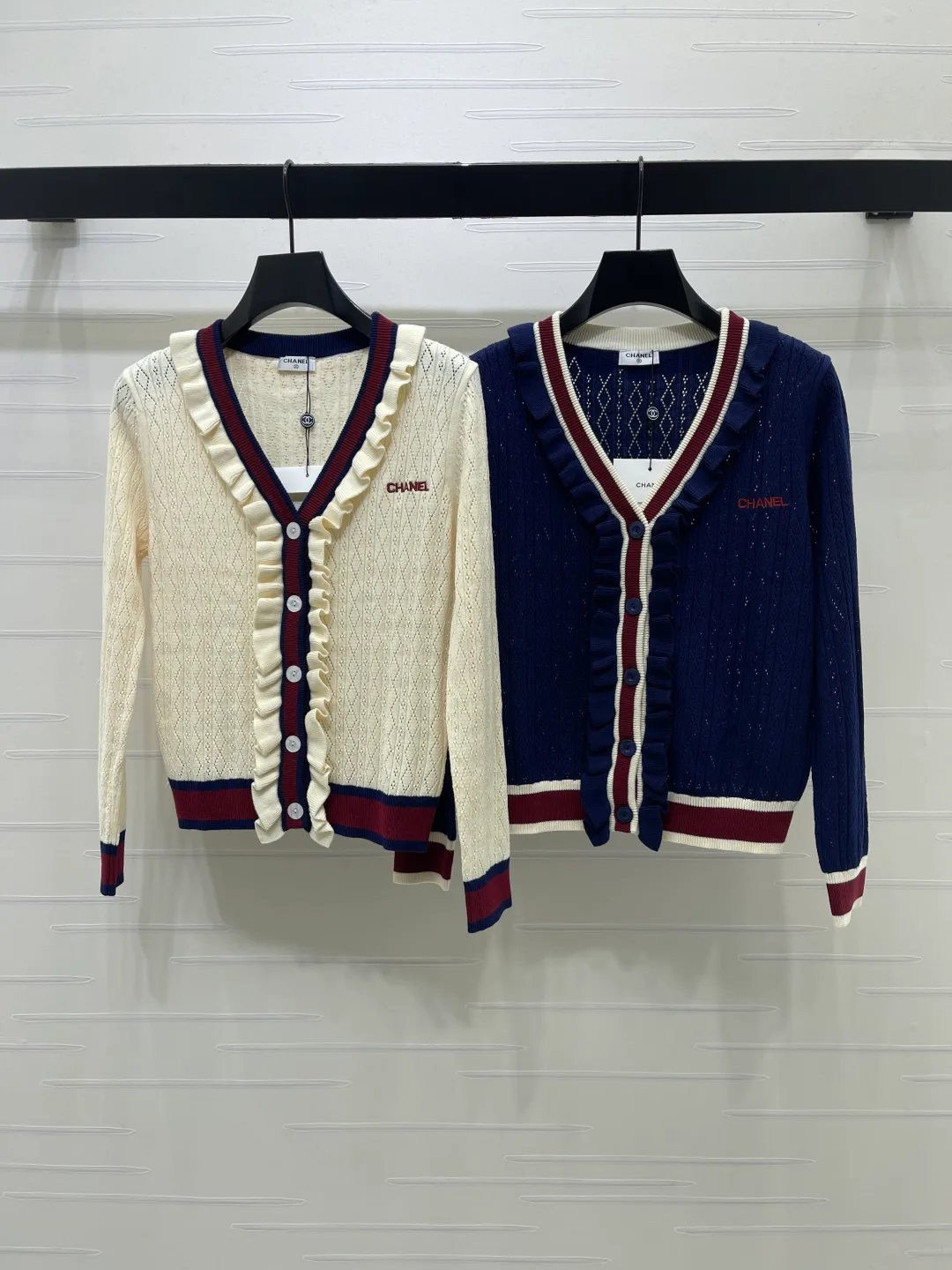 Women's Jumpers And Sweaters CHANEL 18038135
