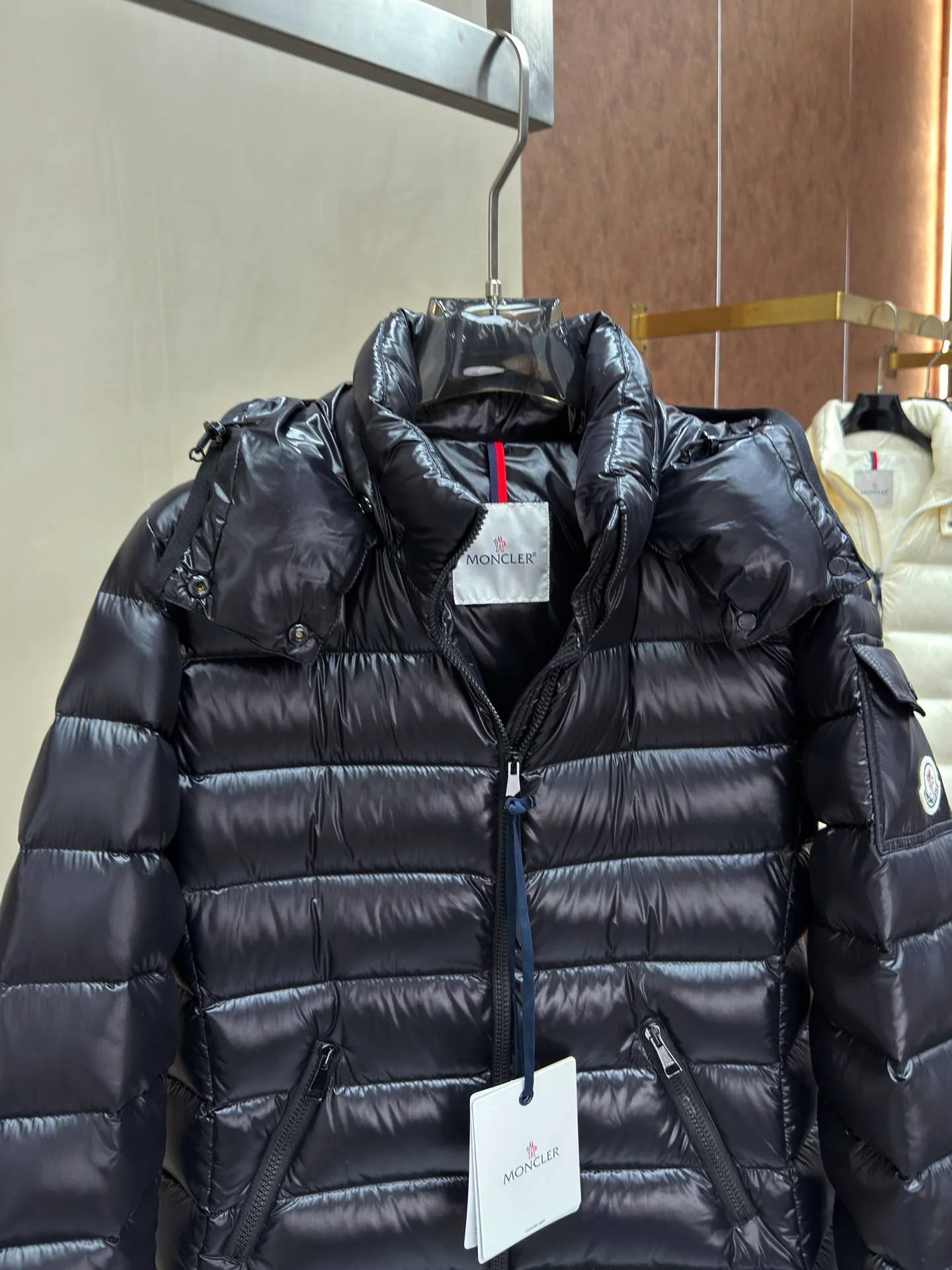 Куртки И Пуховики Женские Moncler 18631570