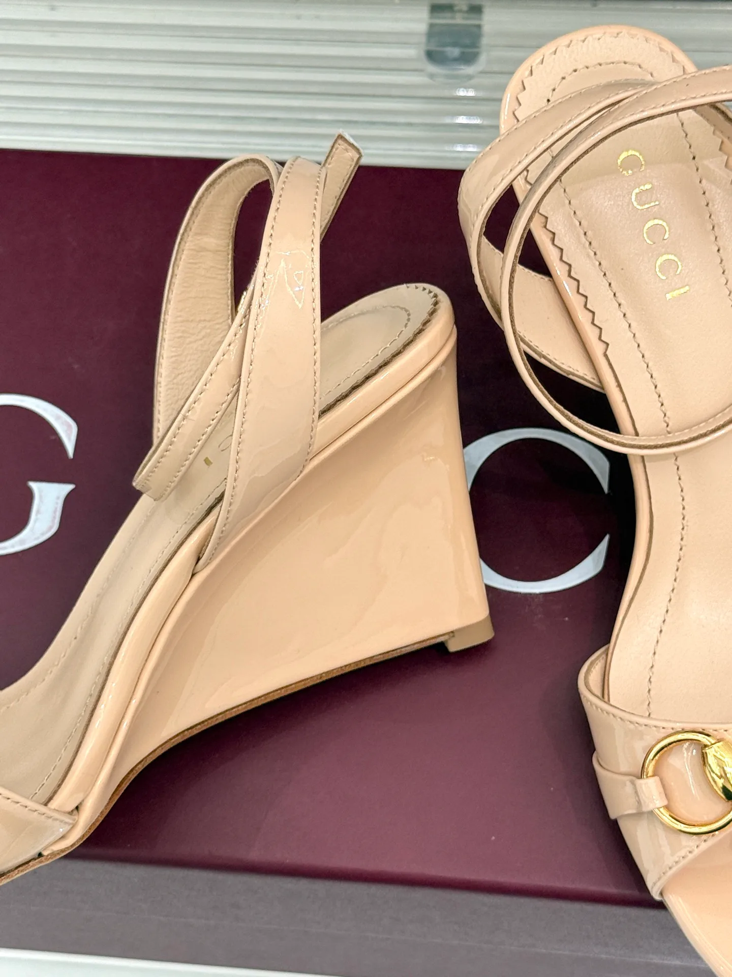 Women's Open-Toe Sandals GUCCI 17856183