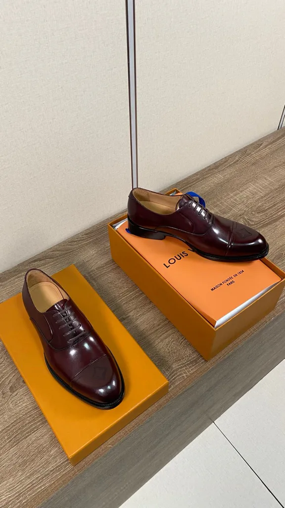 Men's Loafers And Dress Shoes LOUIS VUITTON 18193973