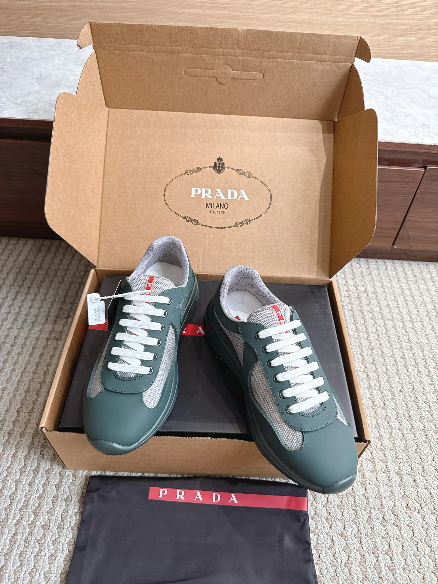 Women's Sneakers PRADA 17470437