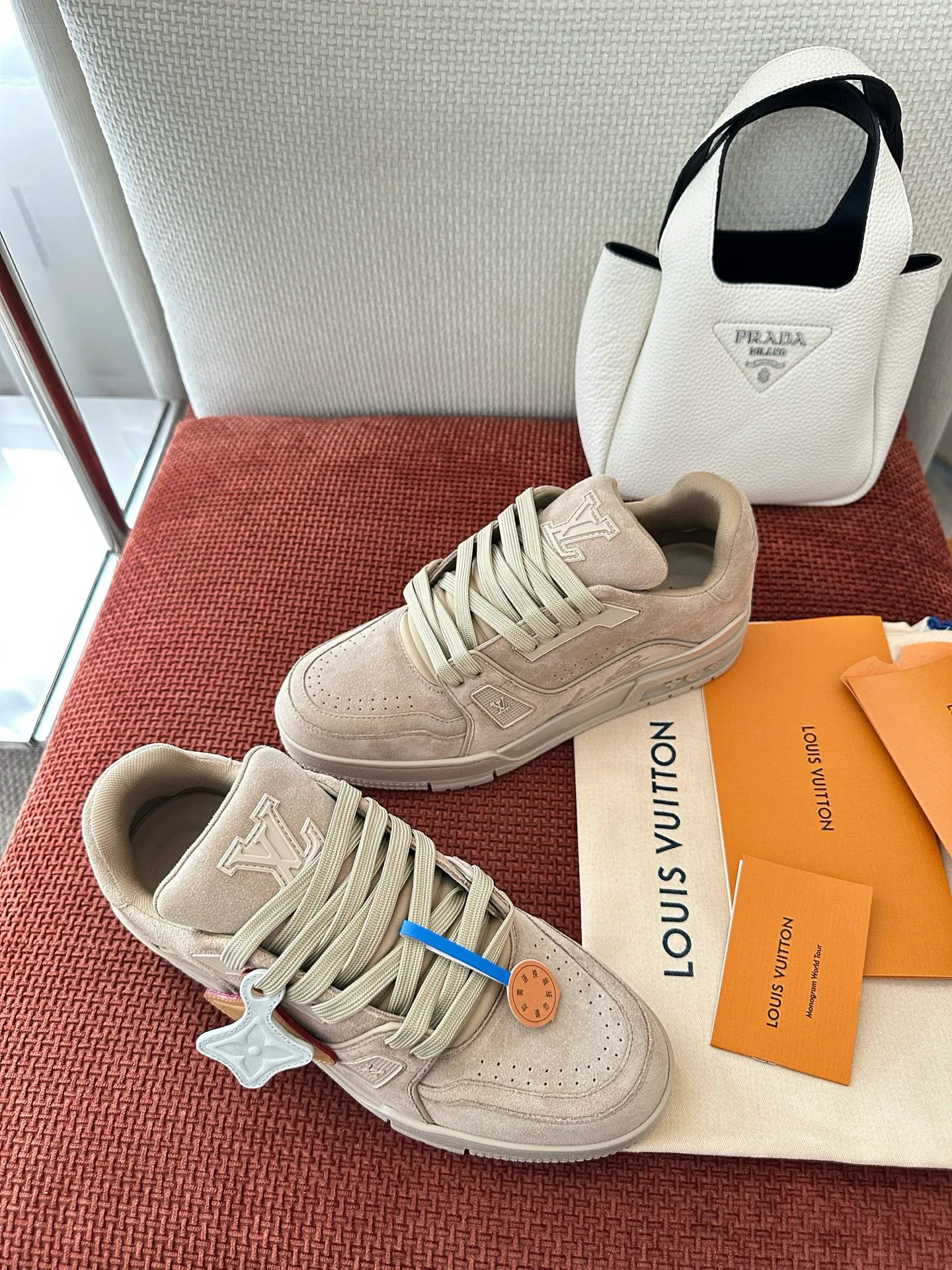 Men's Sneakers LOUIS VUITTON 17449377