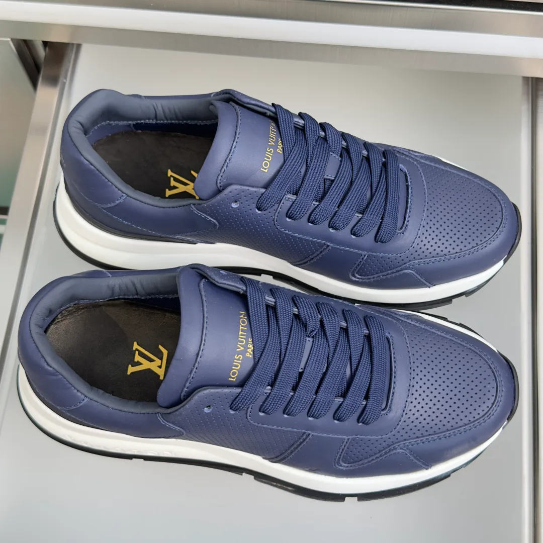 Men's Sneakers LOUIS VUITTON 17950792