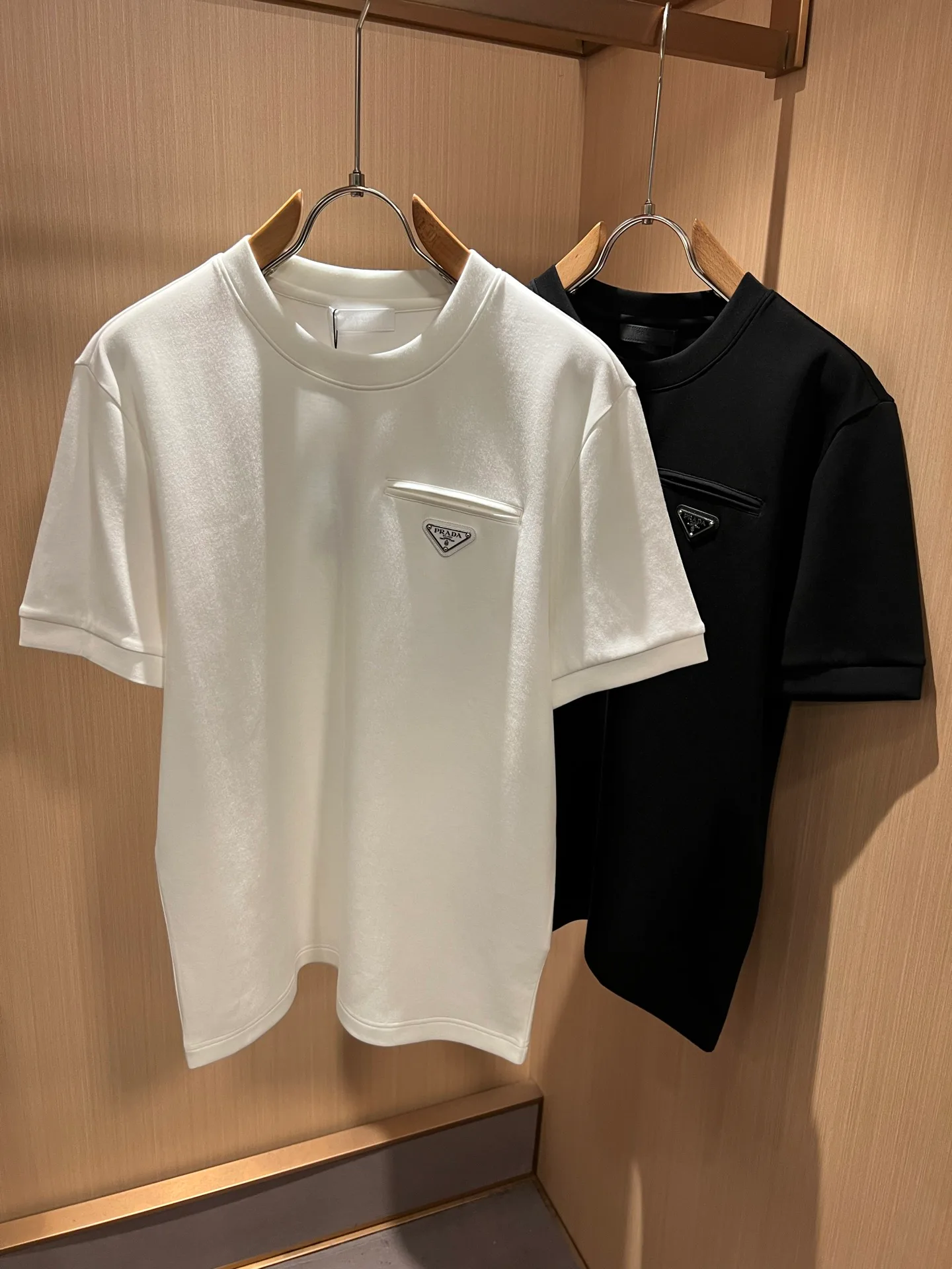Men's T-Shirts PRADA 18519547